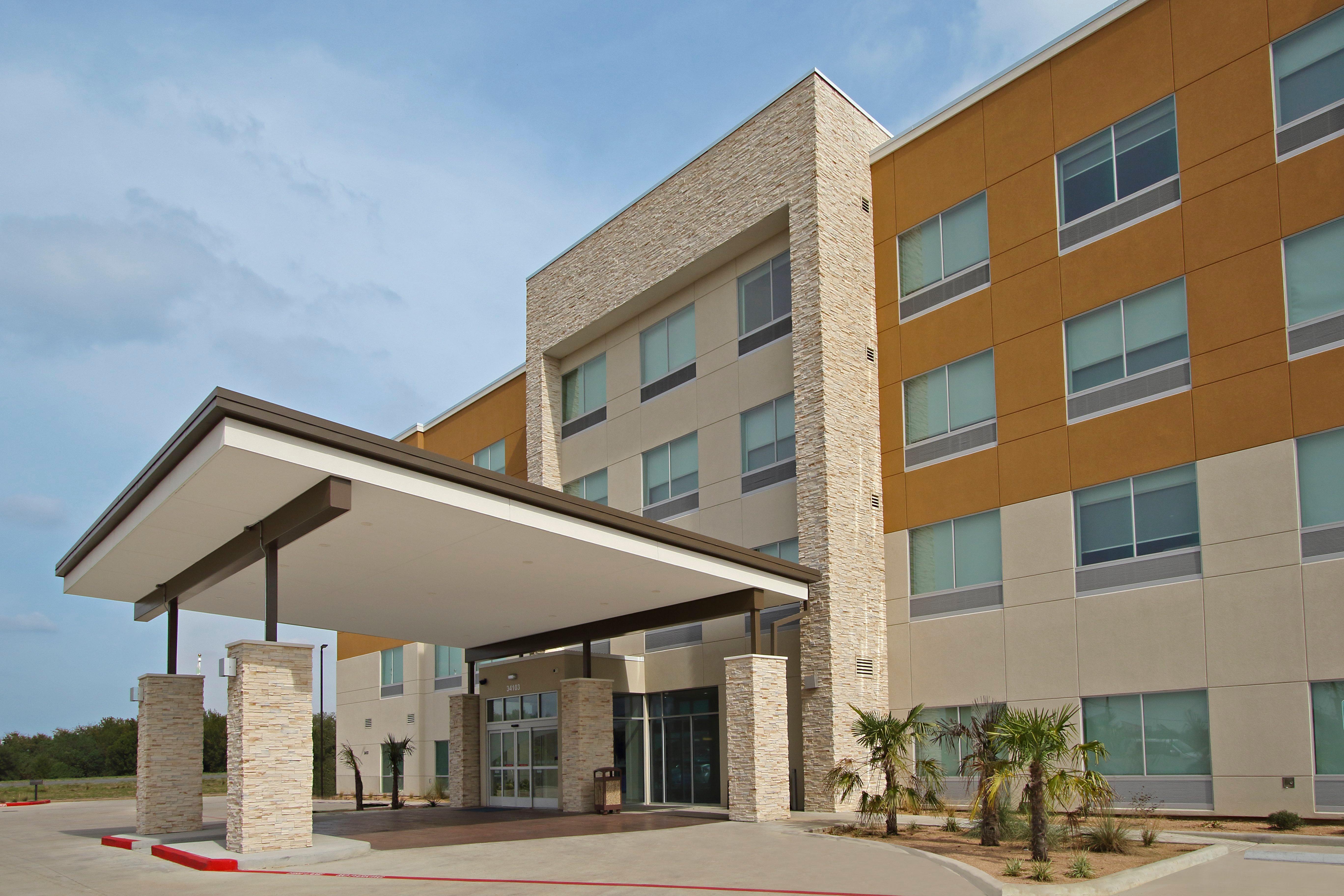 Holiday Express & - - Katy Freeway By Ihg Hotel 3*